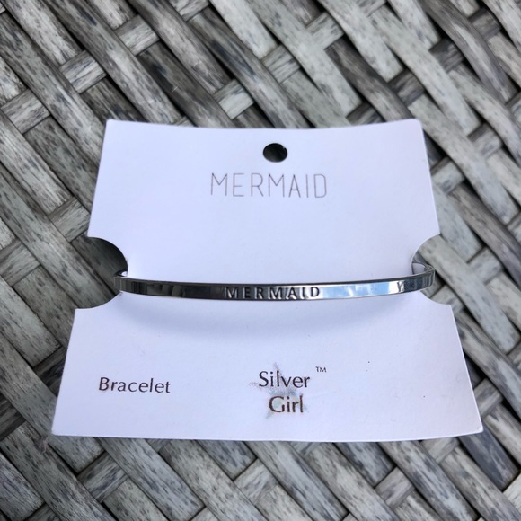 Silver Girl Mermaid Bracelet 🧜🏻♀️ - Picture 4 of 6